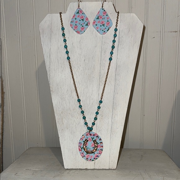 Jewelry - Faux Leather Floral Horseshoe Pendant Necklace and Earrings Set